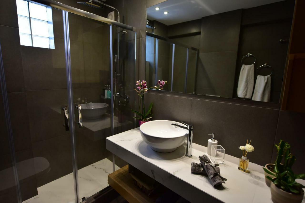 M&D Luxury Suites In Central Atenas Exterior foto